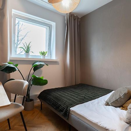 شقة Warsaw Concierge Kinowa Gardens المظهر الخارجي الصورة